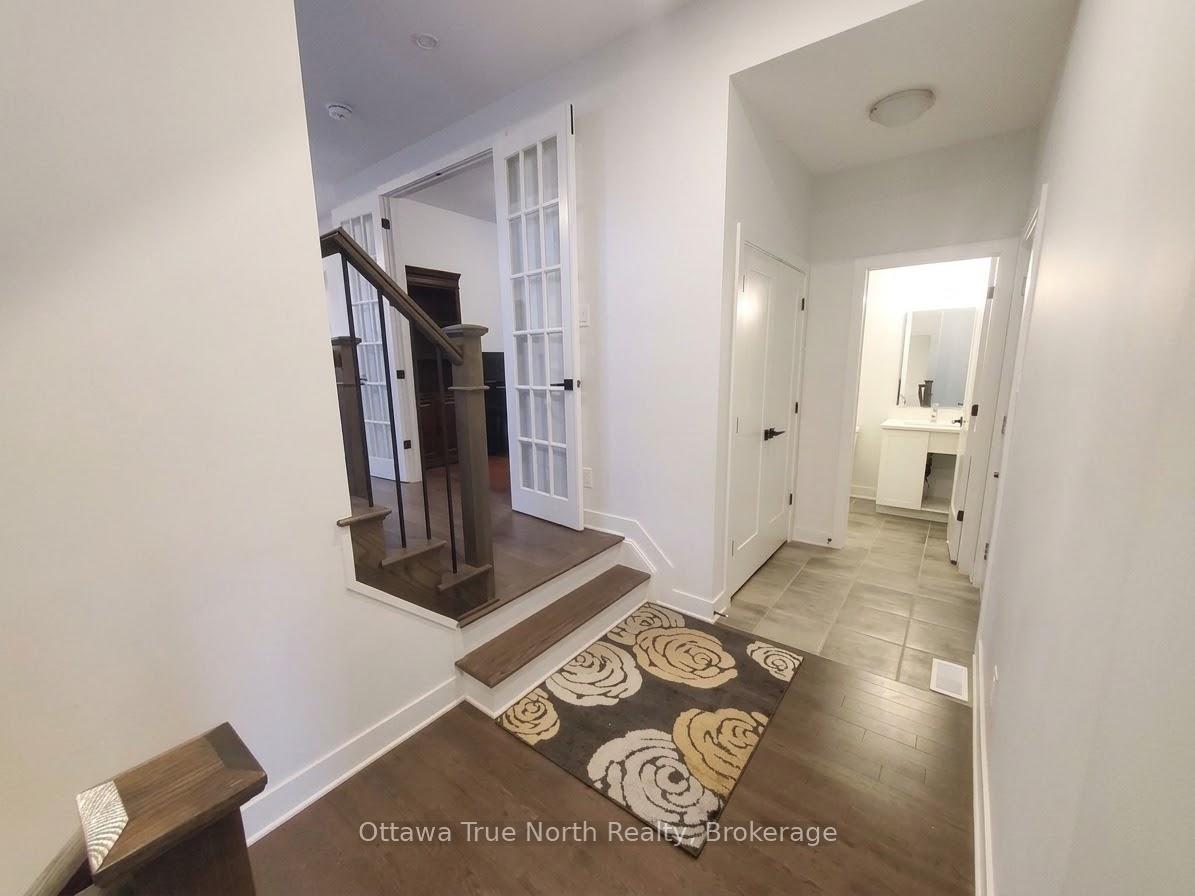 Photo 4 of 1054 Eider Street, Ottawa, Riverside South/Gloucester Glen — HOMEH