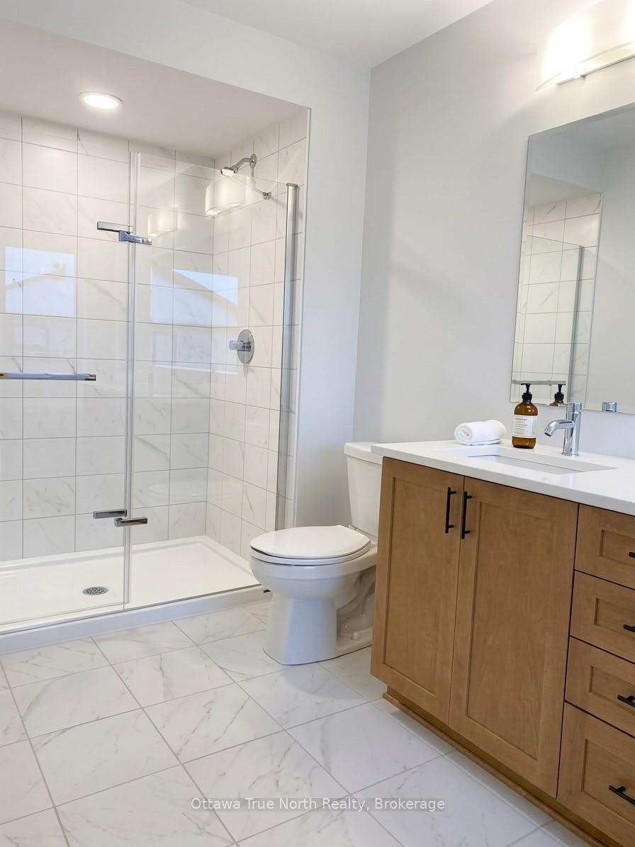 Photo 15 of 1054 Eider Street, Ottawa, Riverside South/Gloucester Glen — HOMEH