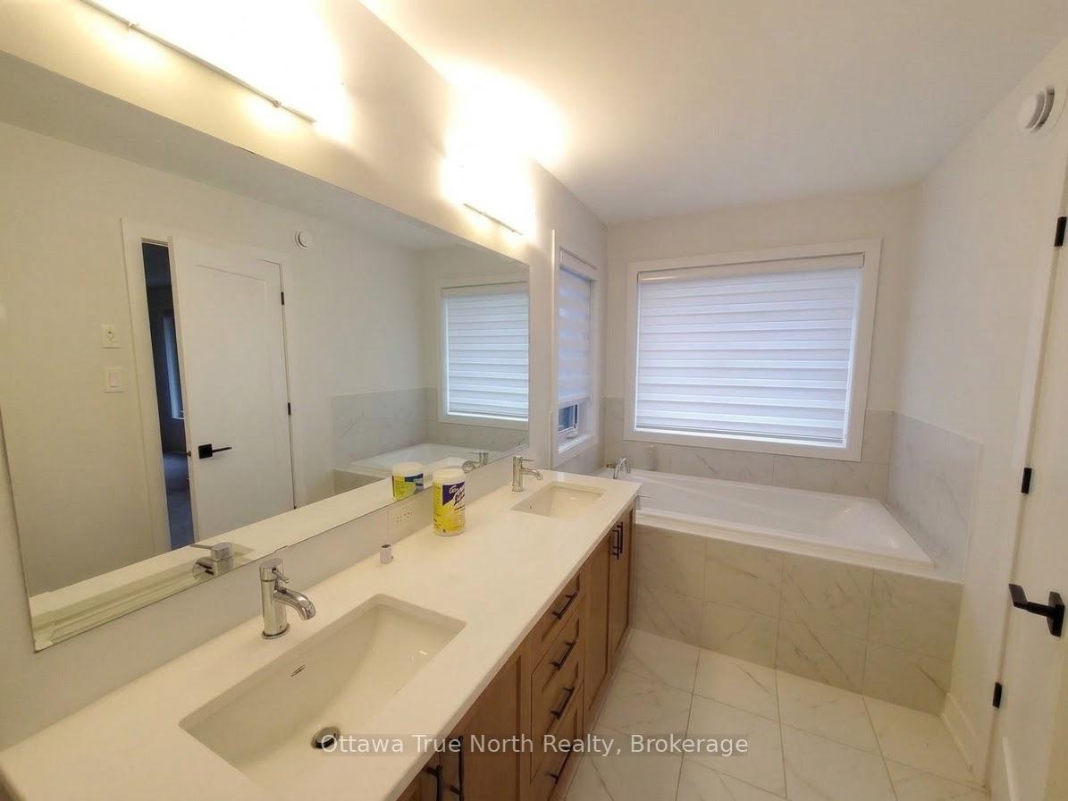 Photo 16 of 1054 Eider Street, Ottawa, Riverside South/Gloucester Glen — HOMEH