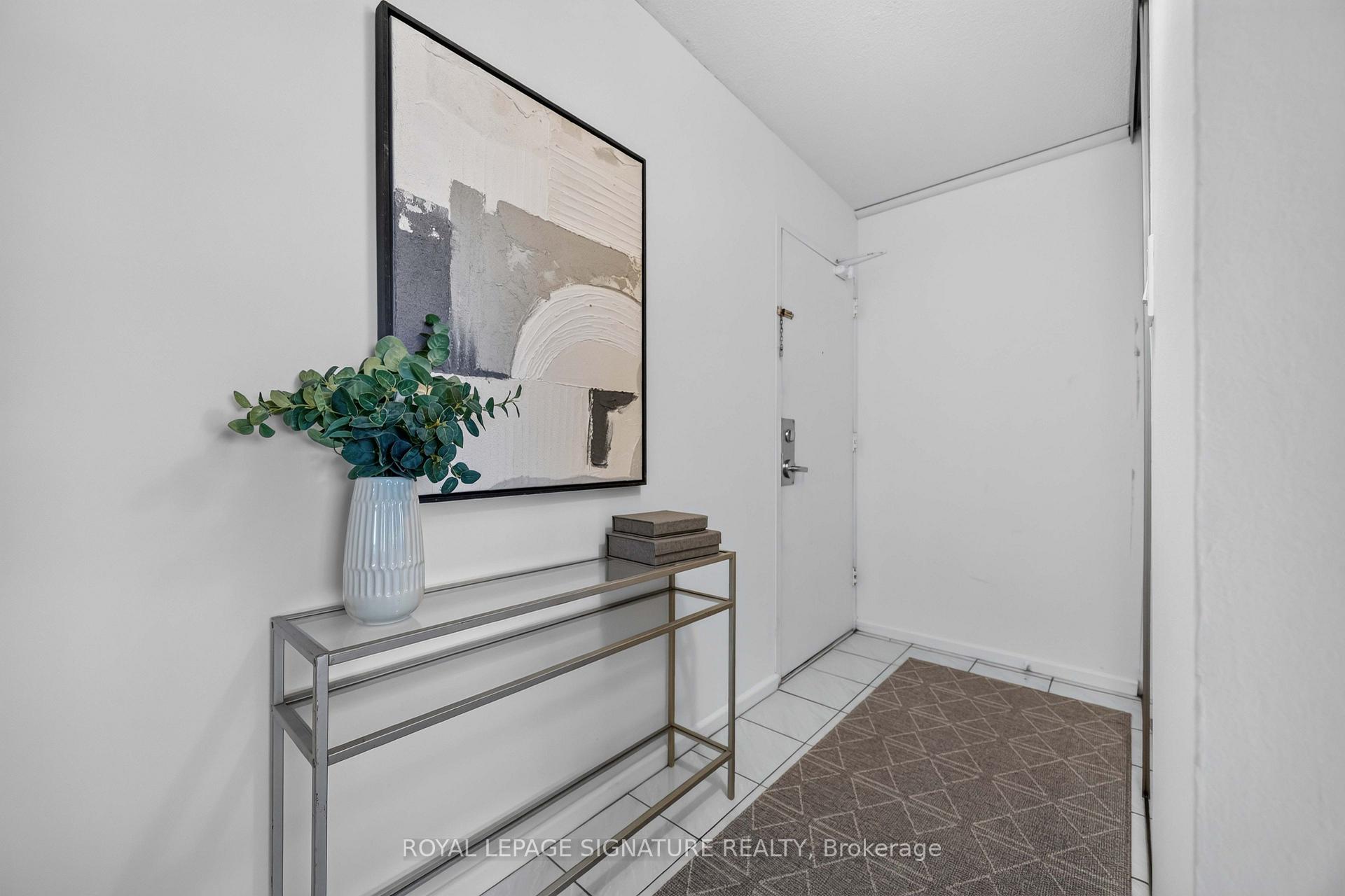 Photo 5 of Unit 2502, 715 Don Mills Road, Toronto, Flemingdon Park — HOMEH