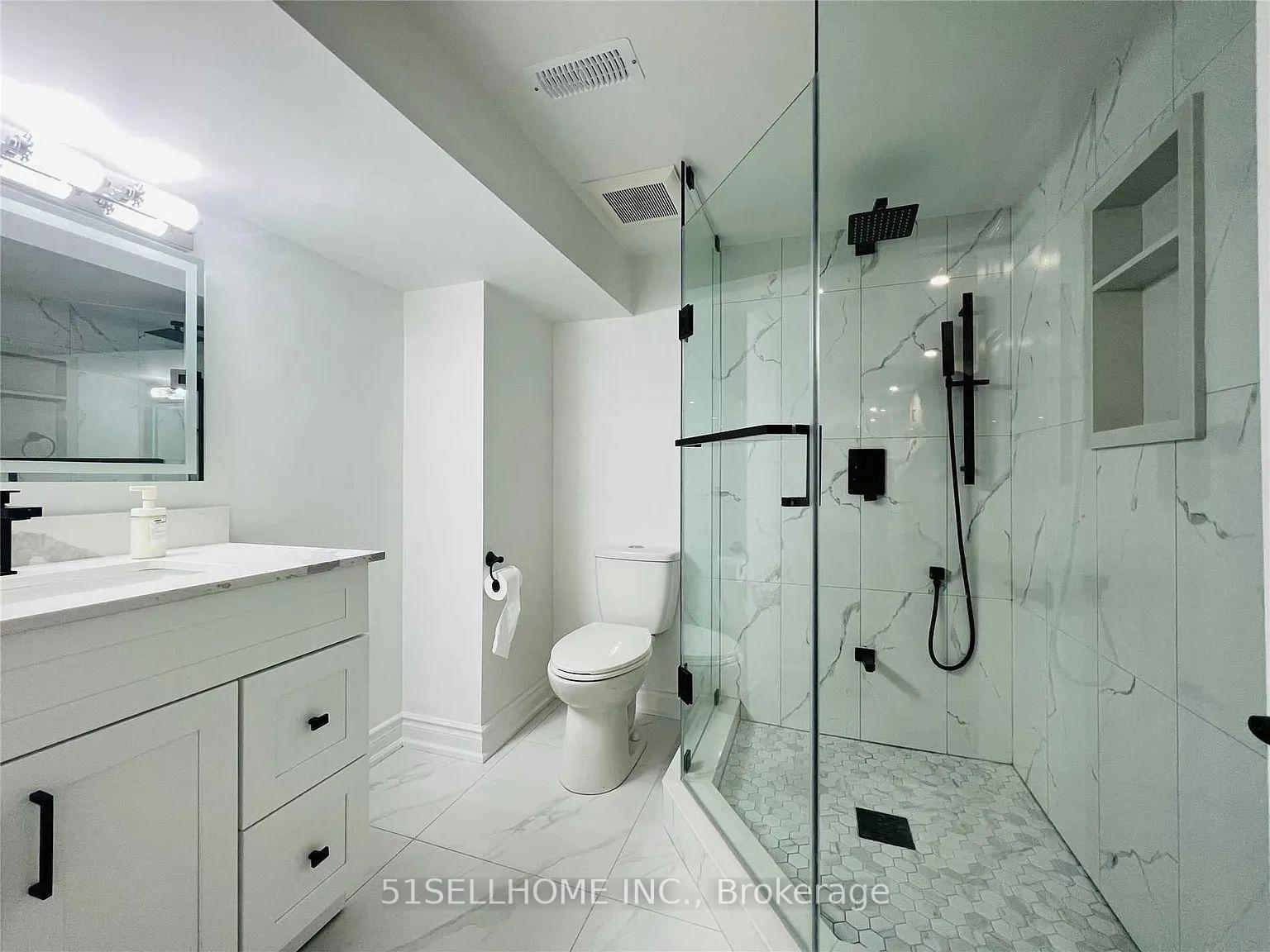 Photo 6 of 5083 Warwickshire Way, Mississauga, East Credit — HOMEH