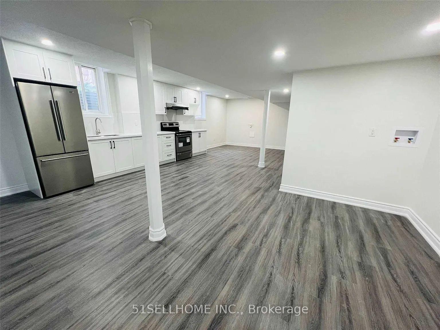 Photo 8 of 5083 Warwickshire Way, Mississauga, East Credit — HOMEH