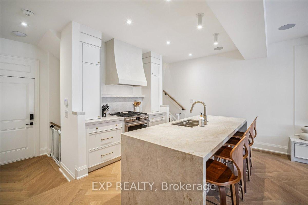 Photo 10 of 3266 Sixth Line, Oakville, Glenorchy — HOMEH