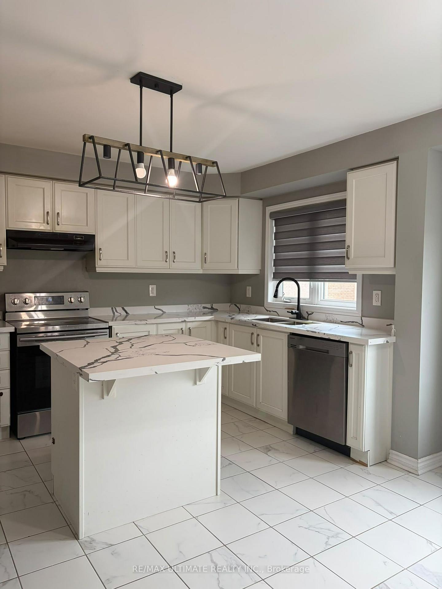 Photo 8 of 68 Stewardship Road, Brampton, Northwest Brampton — HOMEH