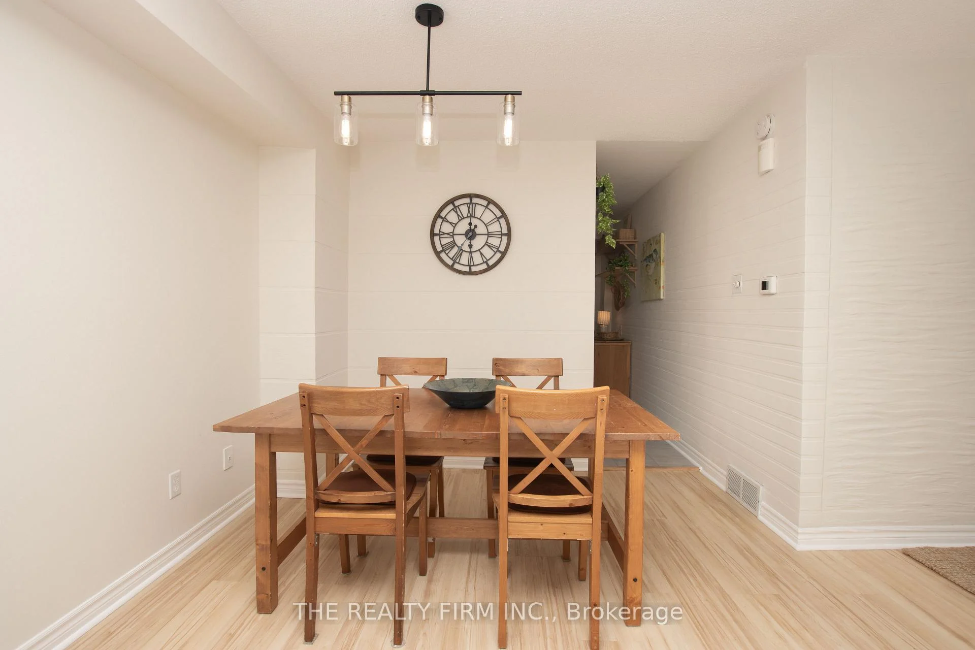 Photo 28 of Unit 32, 110 Deveron Crescent, London, South T — HOMEH