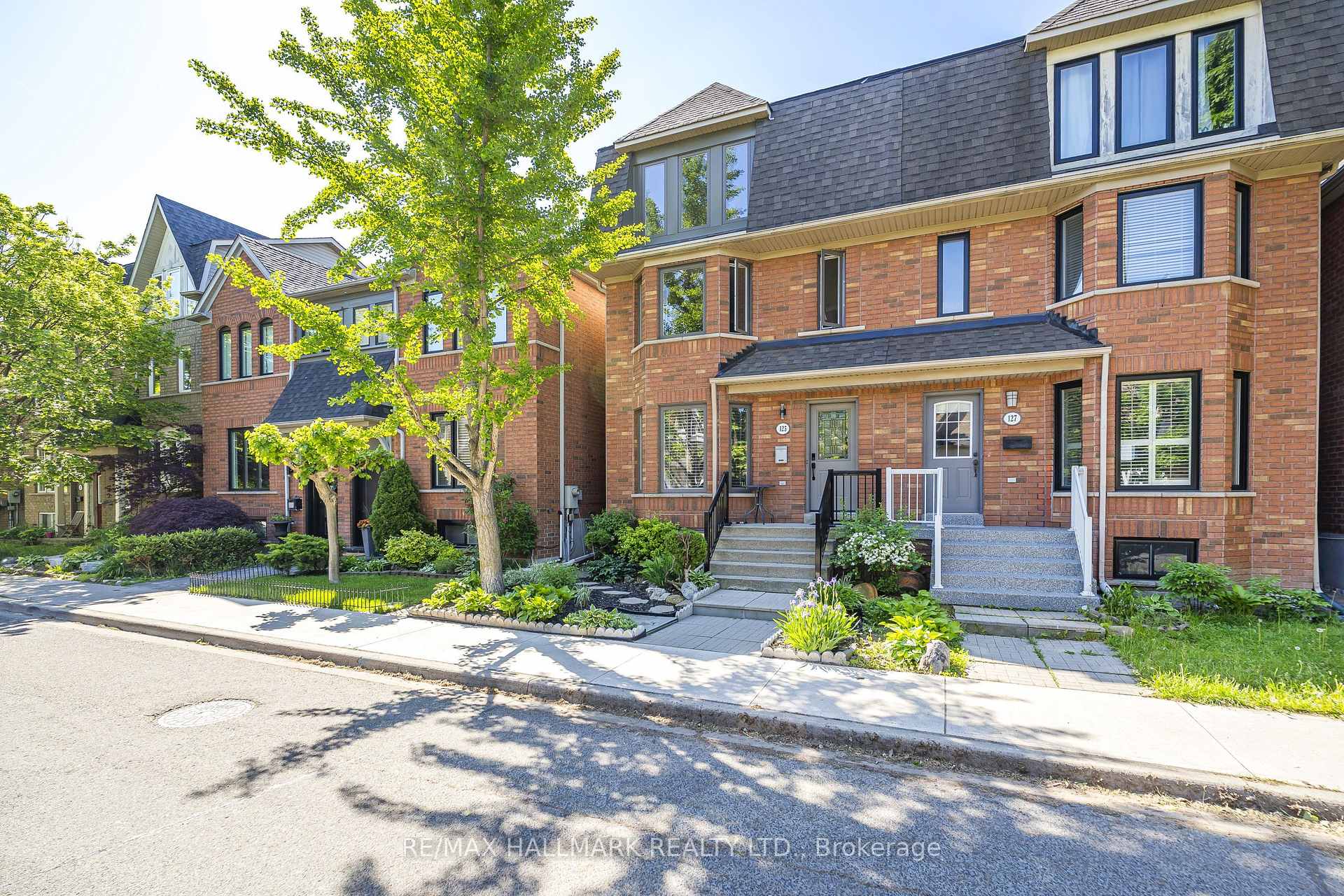 Front of Unit Main/Base, 125 Viella Street