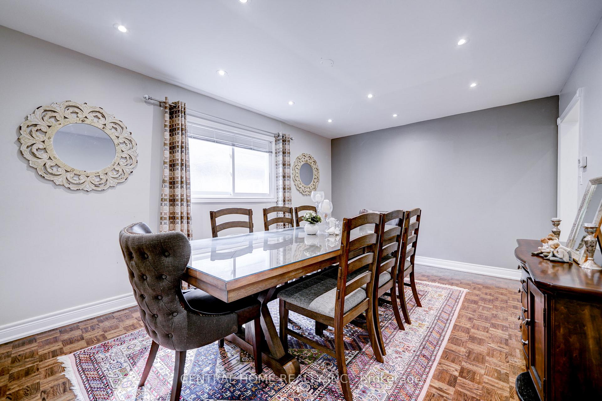 Photo 13 of 293 Worth Boulevard, Vaughan, Beverley Glen — HOMEH