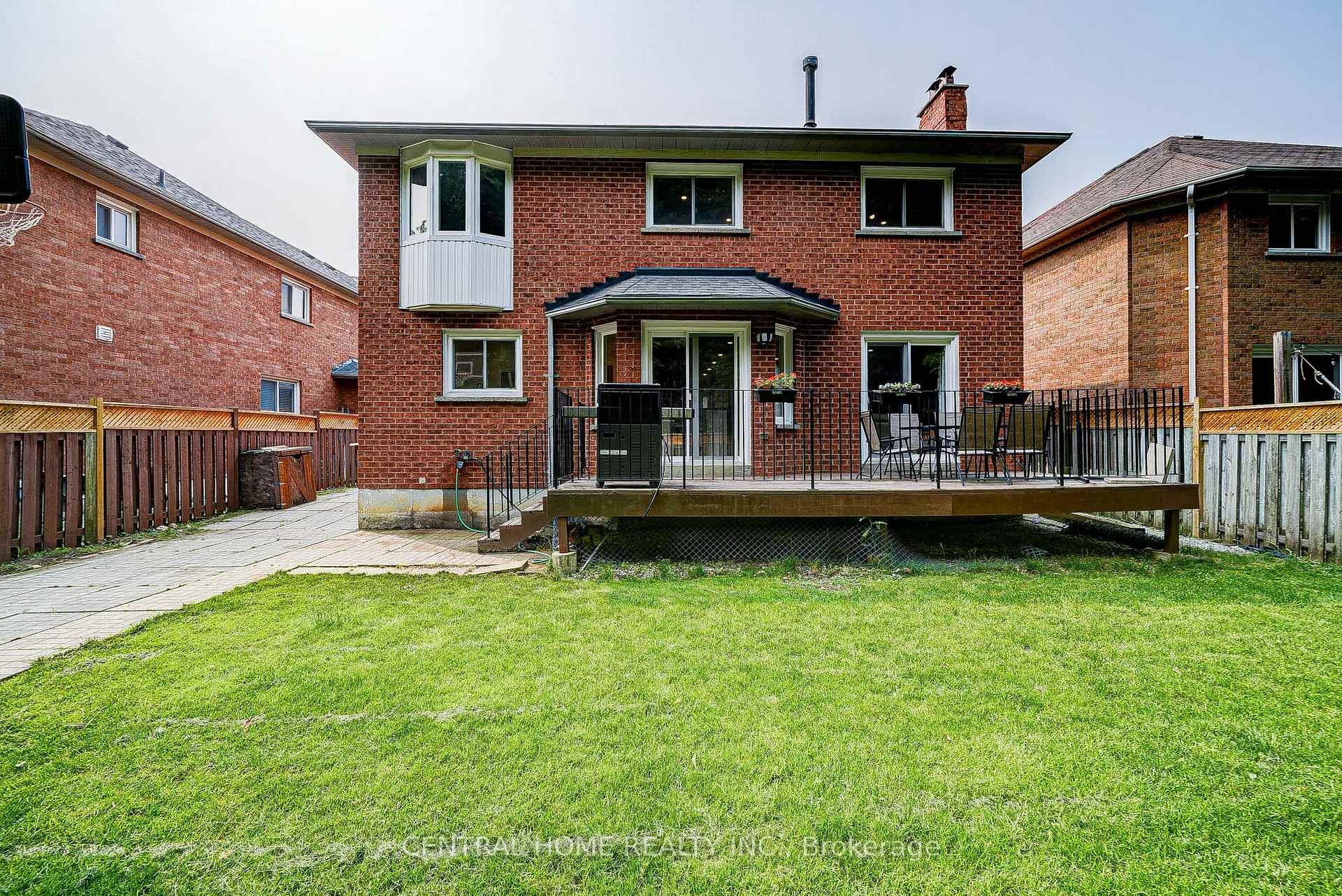 Photo 39 of 293 Worth Boulevard, Vaughan, Beverley Glen — HOMEH