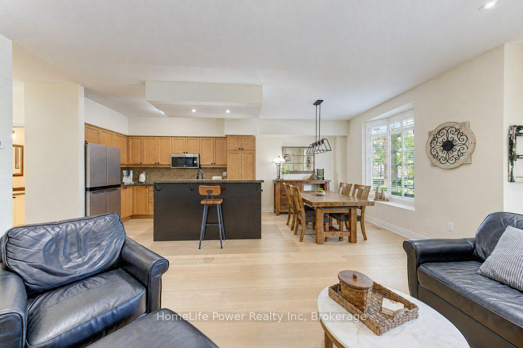 Photo 13 of Unit 7, 455 Claridge Road, Burlington, Roseland — HOMEH