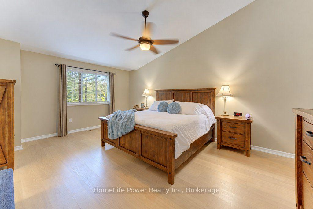 Photo 19 of Unit 7, 455 Claridge Road, Burlington, Roseland — HOMEH