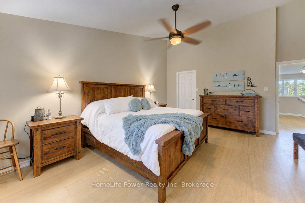 Photo 20 of Unit 7, 455 Claridge Road, Burlington, Roseland — HOMEH