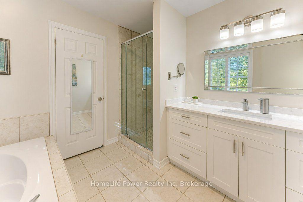 Photo 21 of Unit 7, 455 Claridge Road, Burlington, Roseland — HOMEH