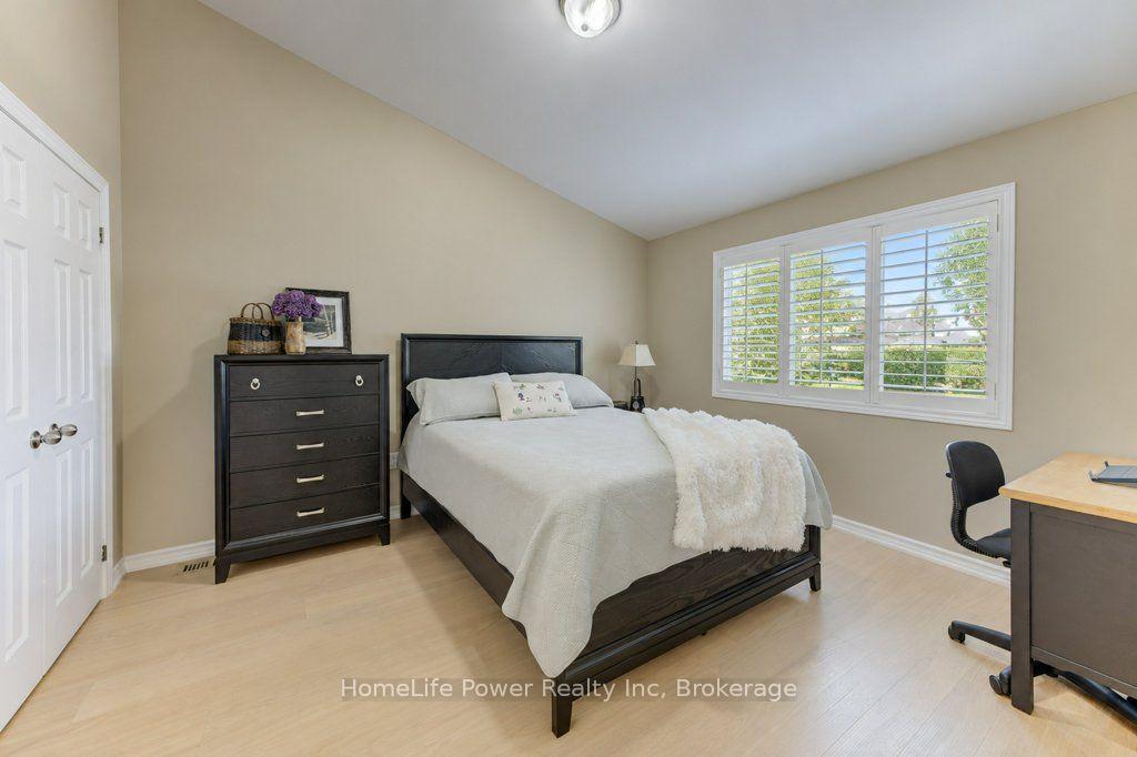 Photo 23 of Unit 7, 455 Claridge Road, Burlington, Roseland — HOMEH