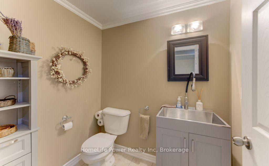 Photo 29 of Unit 7, 455 Claridge Road, Burlington, Roseland — HOMEH
