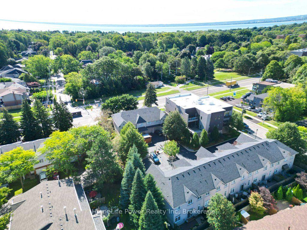 Photo 38 of Unit 7, 455 Claridge Road, Burlington, Roseland — HOMEH