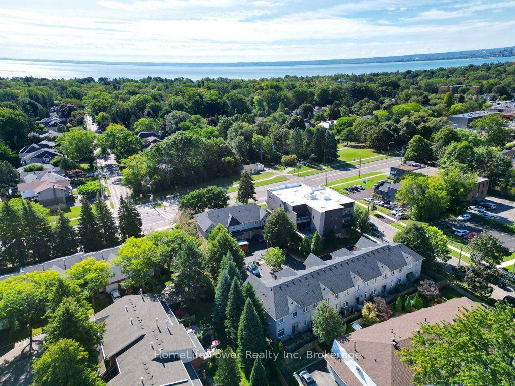 Photo 39 of Unit 7, 455 Claridge Road, Burlington, Roseland — HOMEH