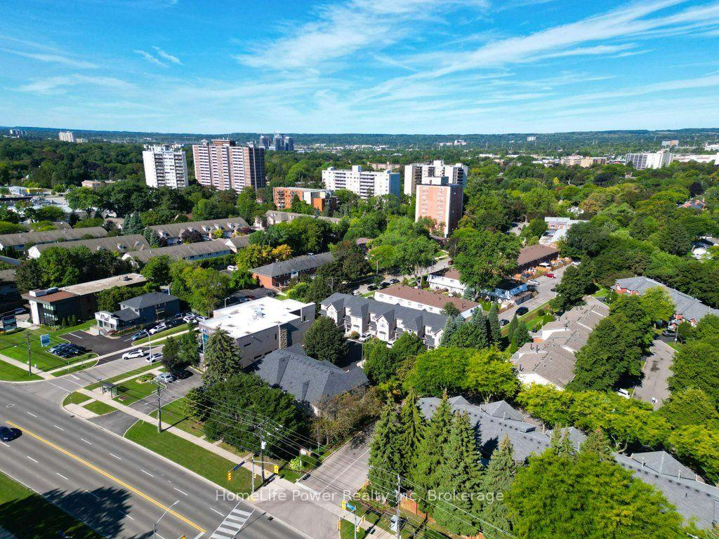 Photo 40 of Unit 7, 455 Claridge Road, Burlington, Roseland — HOMEH