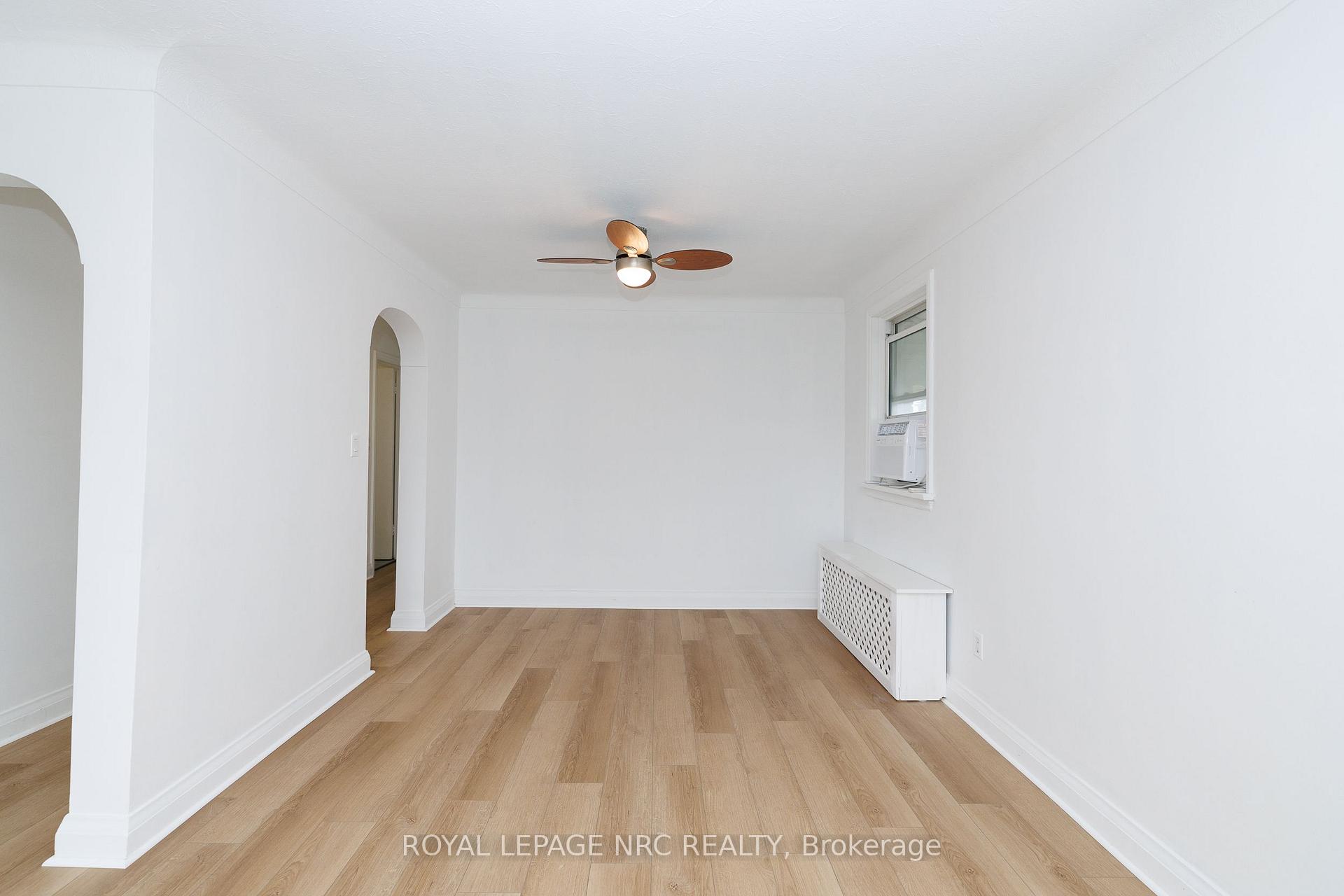 Photo 19 of 100 Townline W Road, St. Catharines, Burleigh Hill — HOMEH