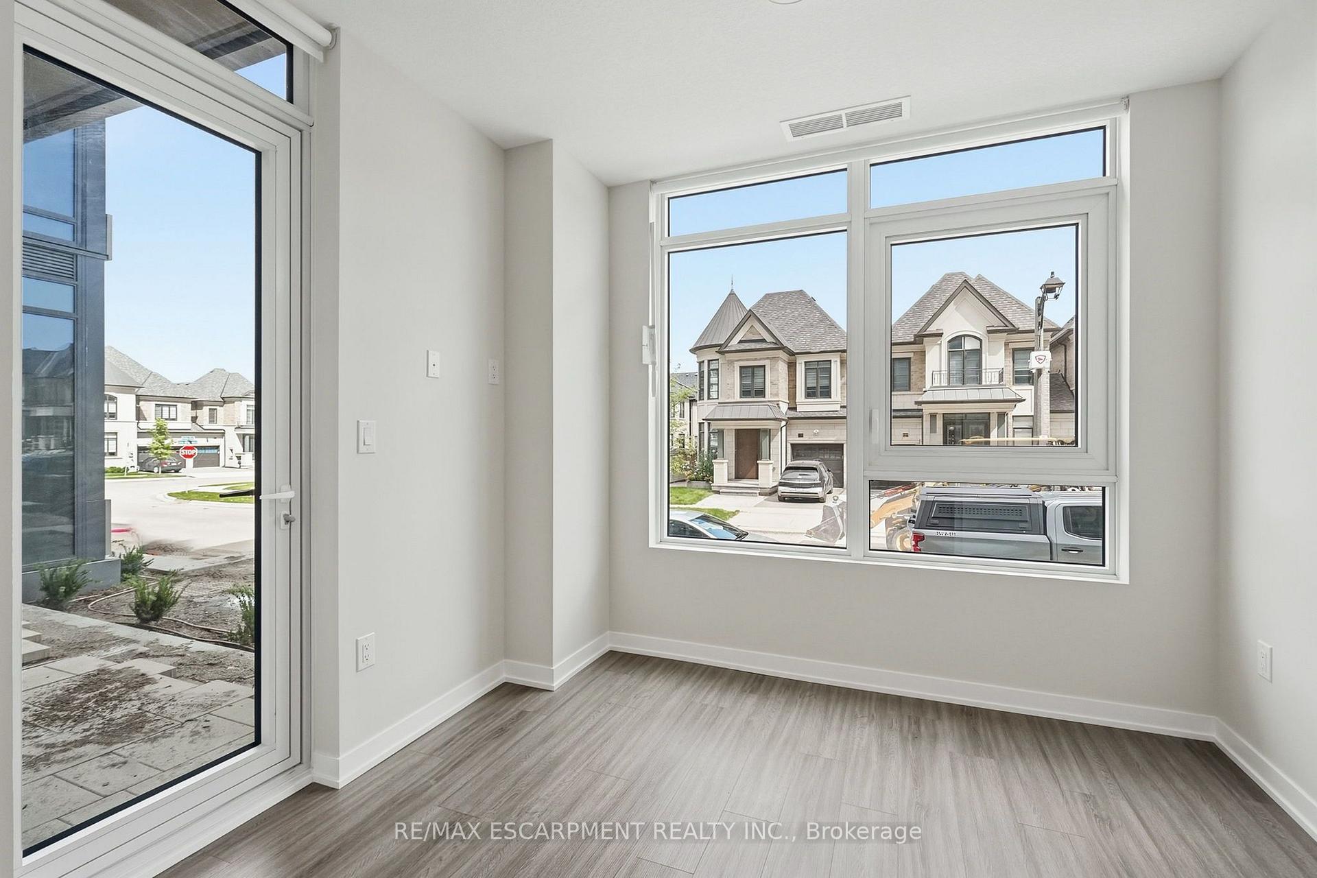 Photo 14 of Unit 122, 2500 Saw Whet Boulevard, Oakville, Glen Abbey — HOMEH