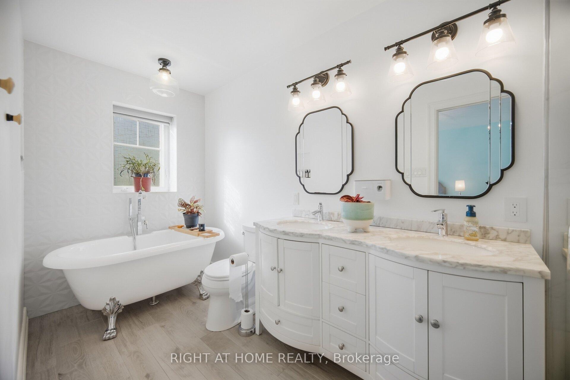 Photo 26 of Unit 8, 8032 Kipling Avenue, Vaughan, West Woodbridge — HOMEH