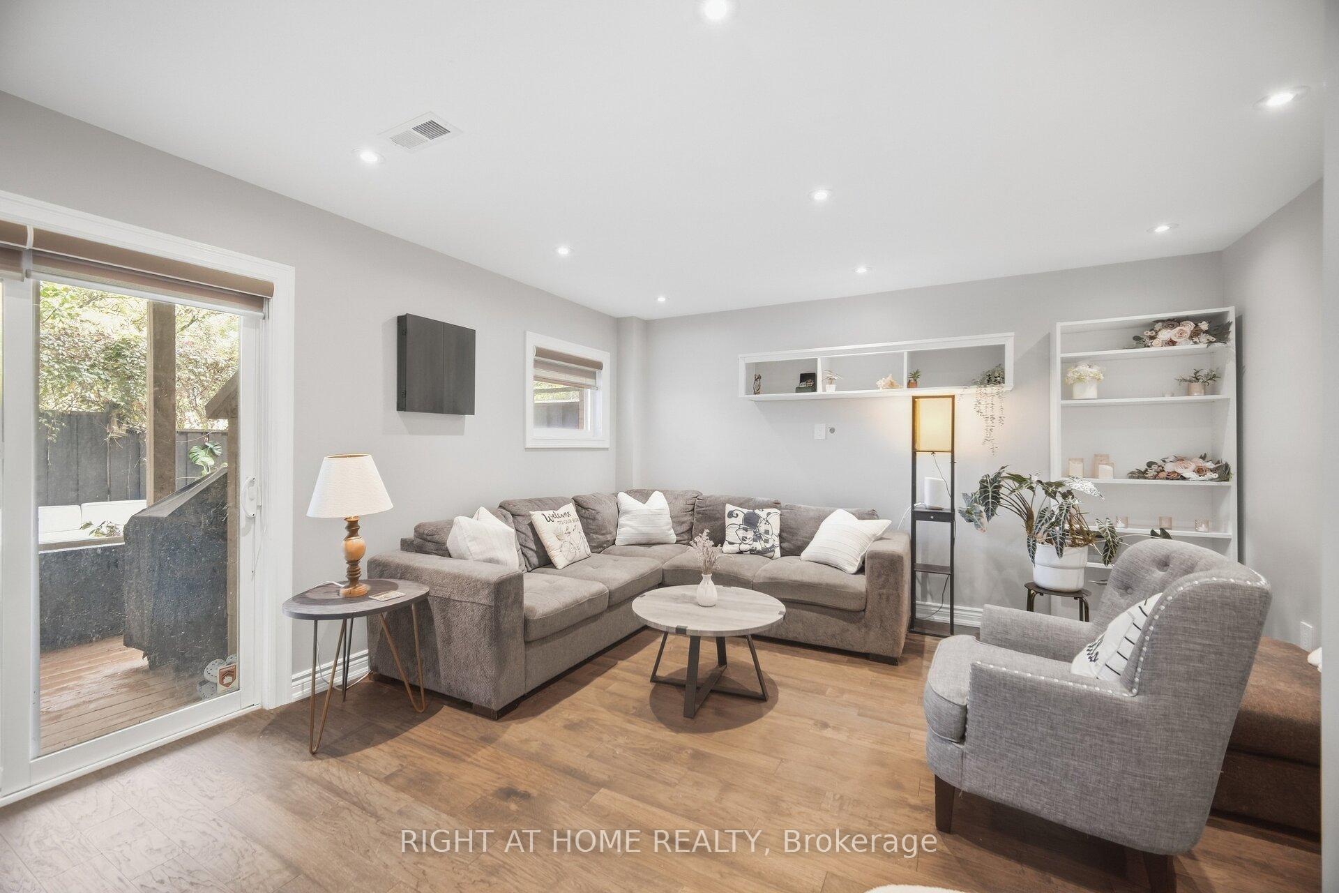 Photo 36 of Unit 8, 8032 Kipling Avenue, Vaughan, West Woodbridge — HOMEH