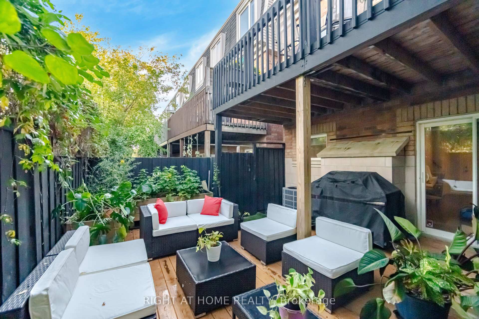 Photo 40 of Unit 8, 8032 Kipling Avenue, Vaughan, West Woodbridge — HOMEH