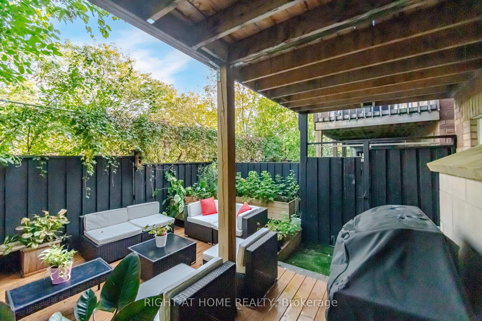 Photo 41 of Unit 8, 8032 Kipling Avenue, Vaughan, West Woodbridge — HOMEH
