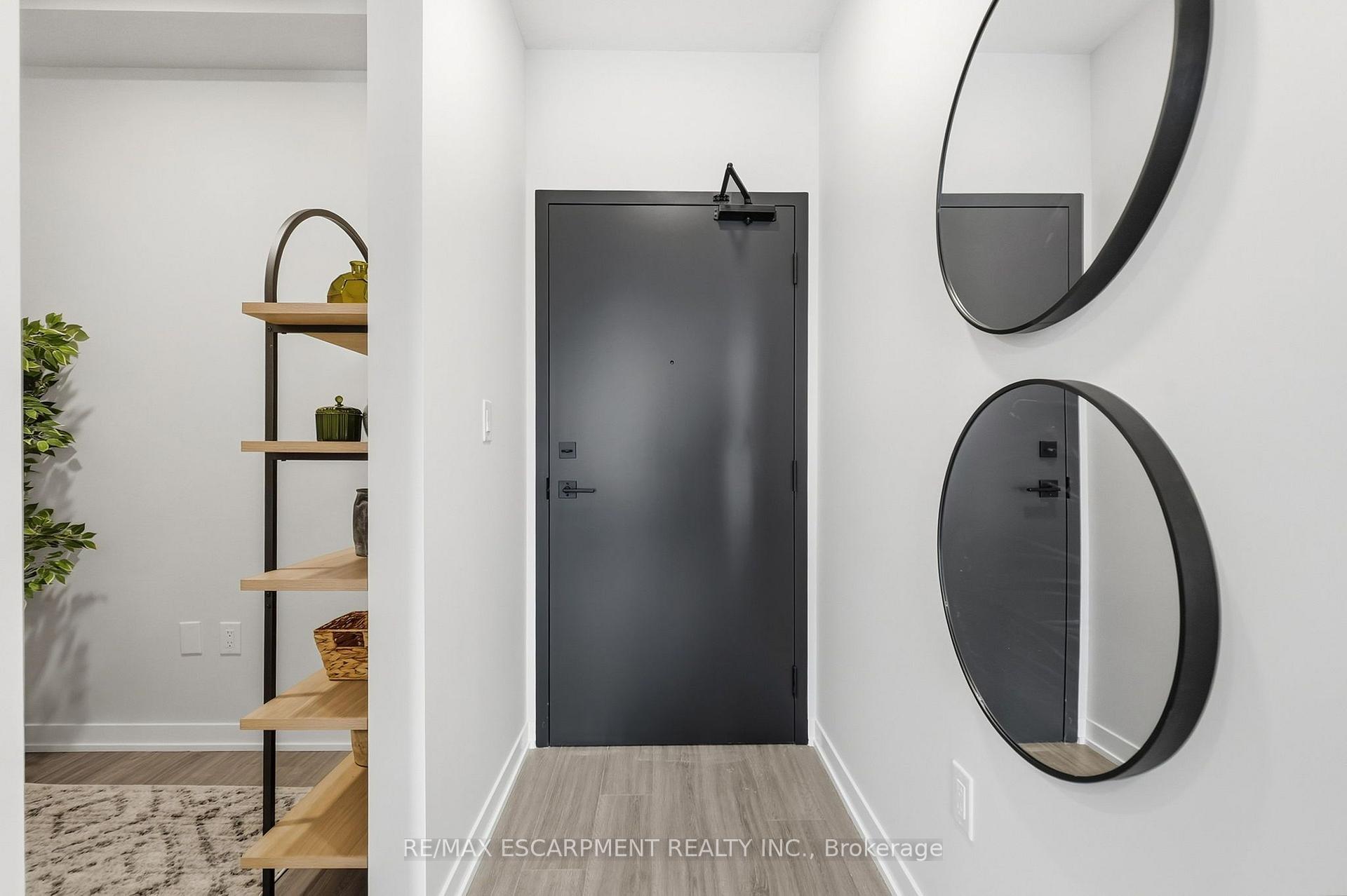 Photo 3 of Unit 134, 2500 Saw Whet Boulevard, Oakville, Glen Abbey — HOMEH