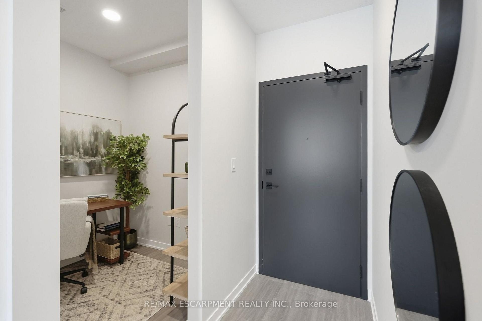 Photo 4 of Unit 134, 2500 Saw Whet Boulevard, Oakville, Glen Abbey — HOMEH