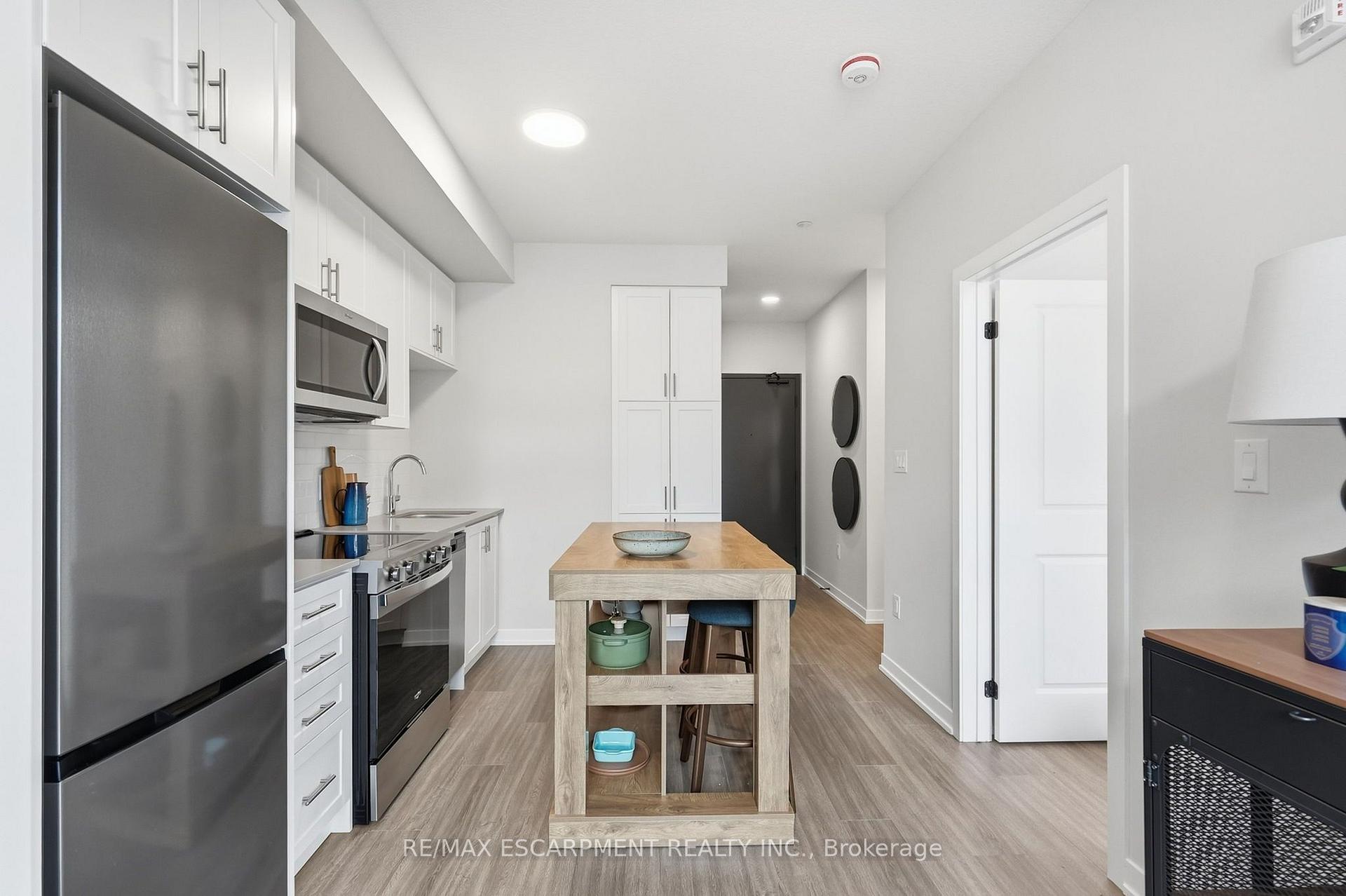 Photo 13 of Unit 134, 2500 Saw Whet Boulevard, Oakville, Glen Abbey — HOMEH