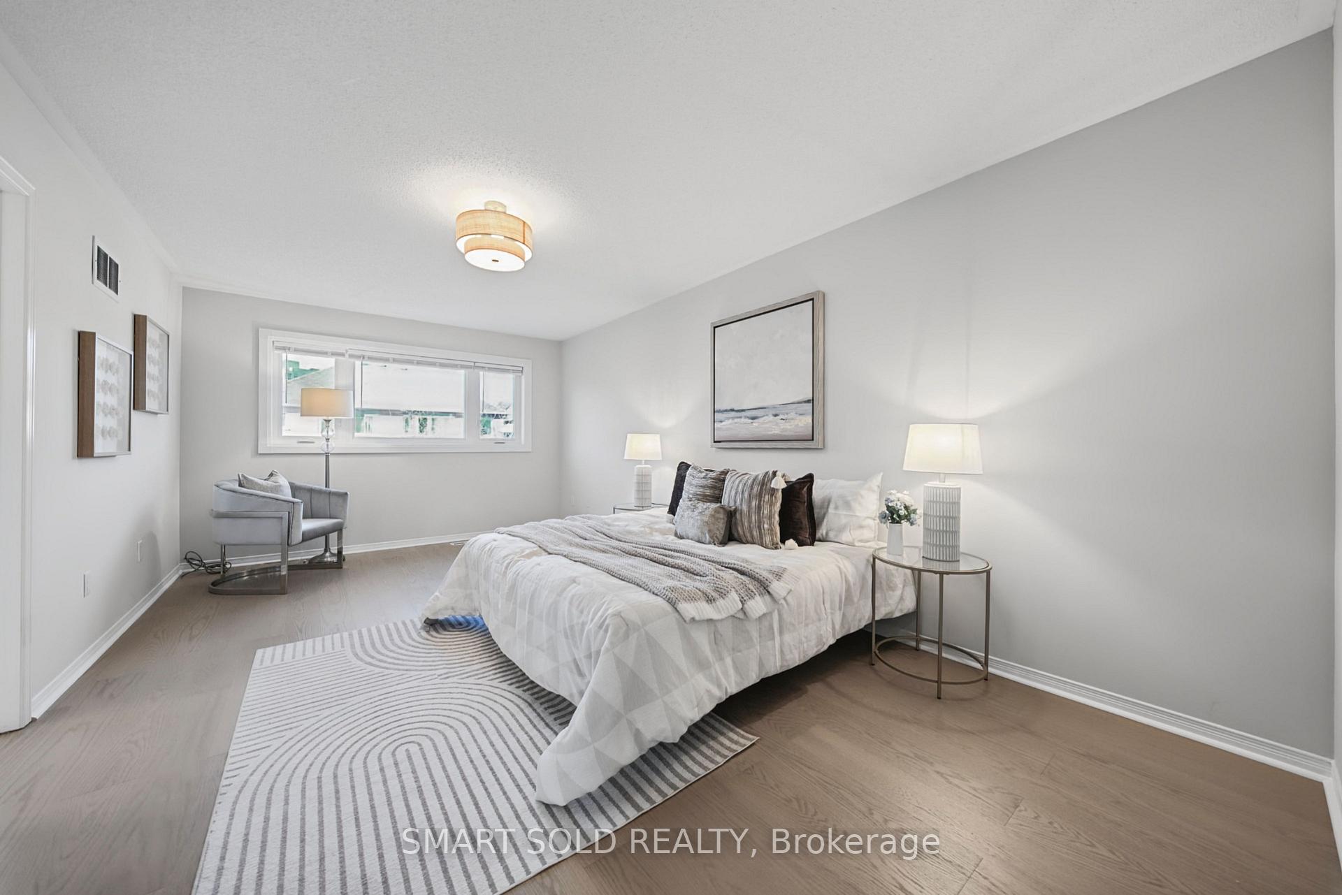 Photo 25 of 75 Rideau Drive, Richmond Hill, Langstaff — HOMEH