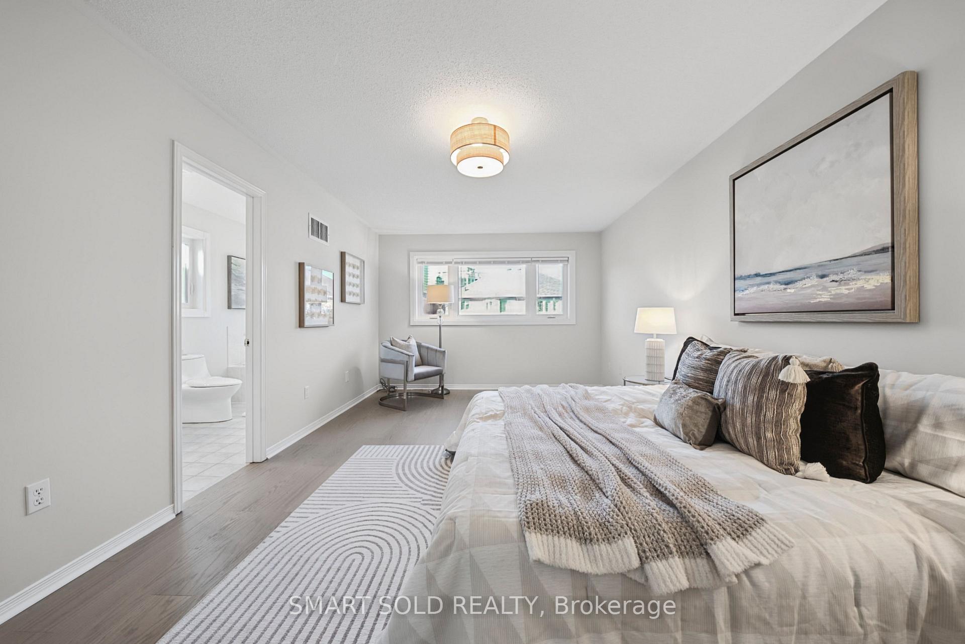 Photo 34 of 75 Rideau Drive, Richmond Hill, Langstaff — HOMEH