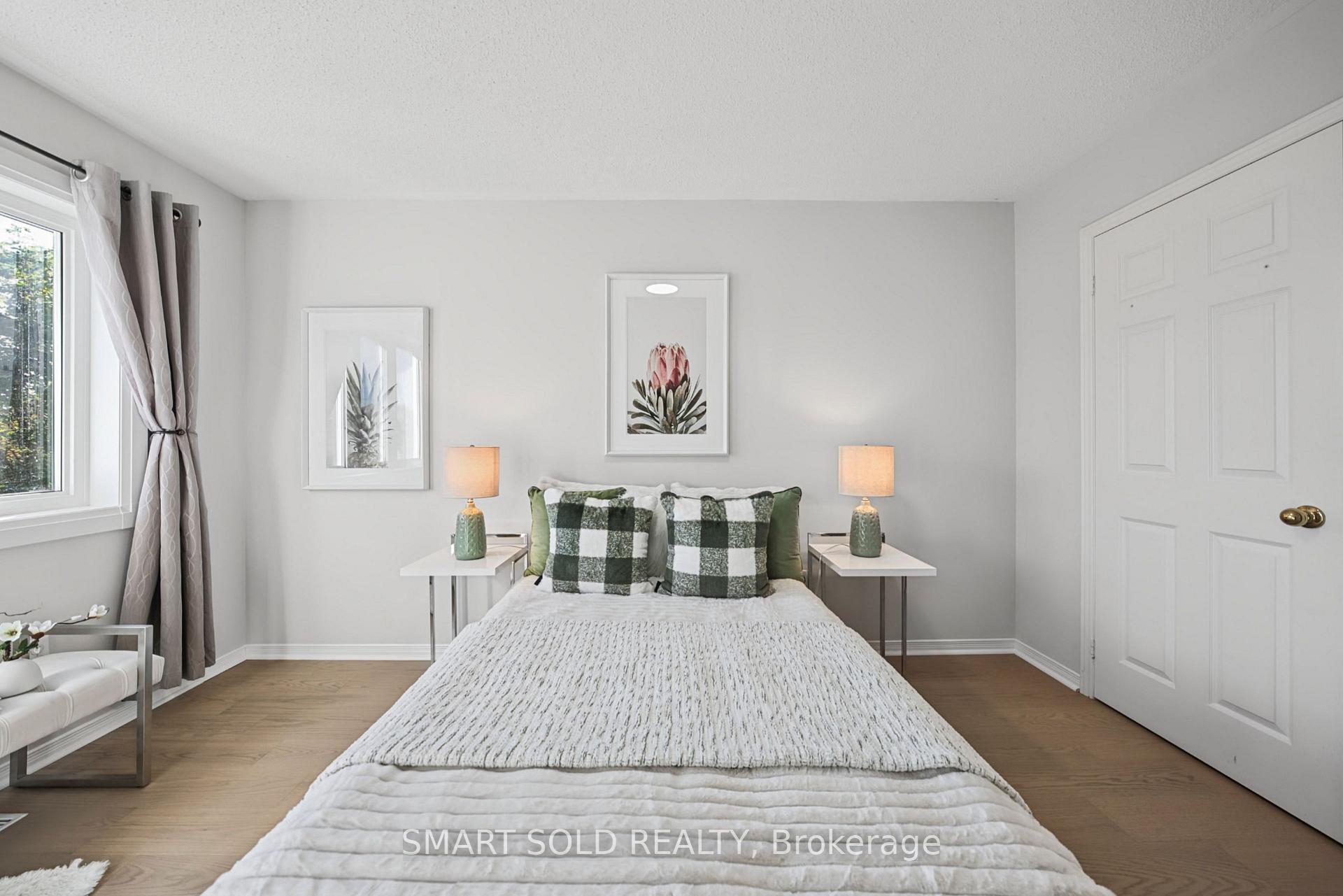 Photo 33 of 75 Rideau Drive, Richmond Hill, Langstaff — HOMEH