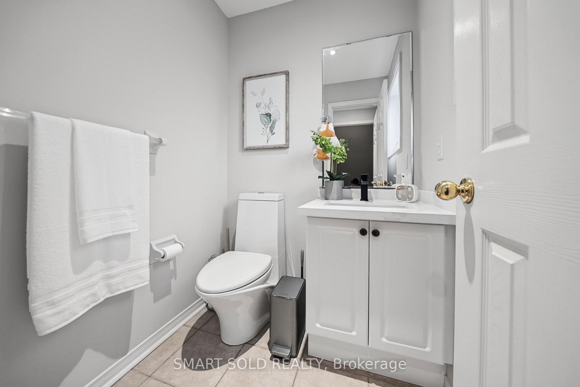 Photo 41 of 75 Rideau Drive, Richmond Hill, Langstaff — HOMEH