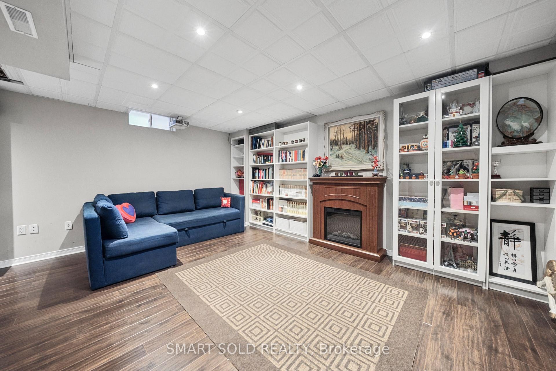 Photo 42 of 75 Rideau Drive, Richmond Hill, Langstaff — HOMEH