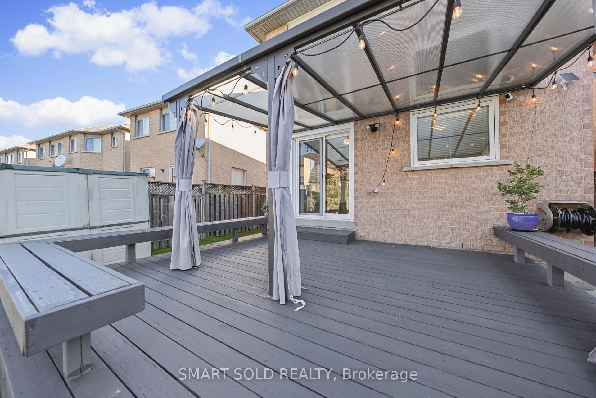 Photo 44 of 75 Rideau Drive, Richmond Hill, Langstaff — HOMEH