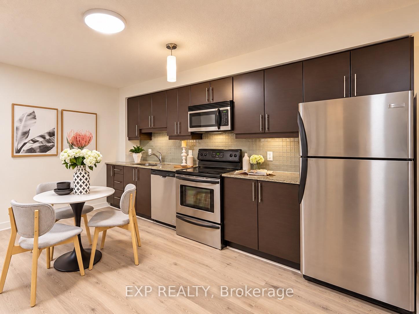 Photo 13 of Unit 703, 18 Harbour Street, Toronto, Waterfront Communities — HOMEH