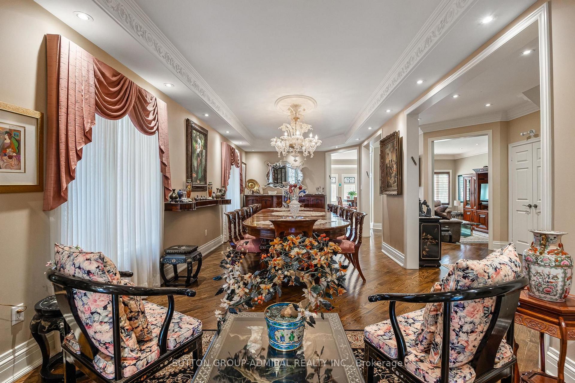 Photo 7 of 35 Strauss Road, Vaughan, Patterson — HOMEH