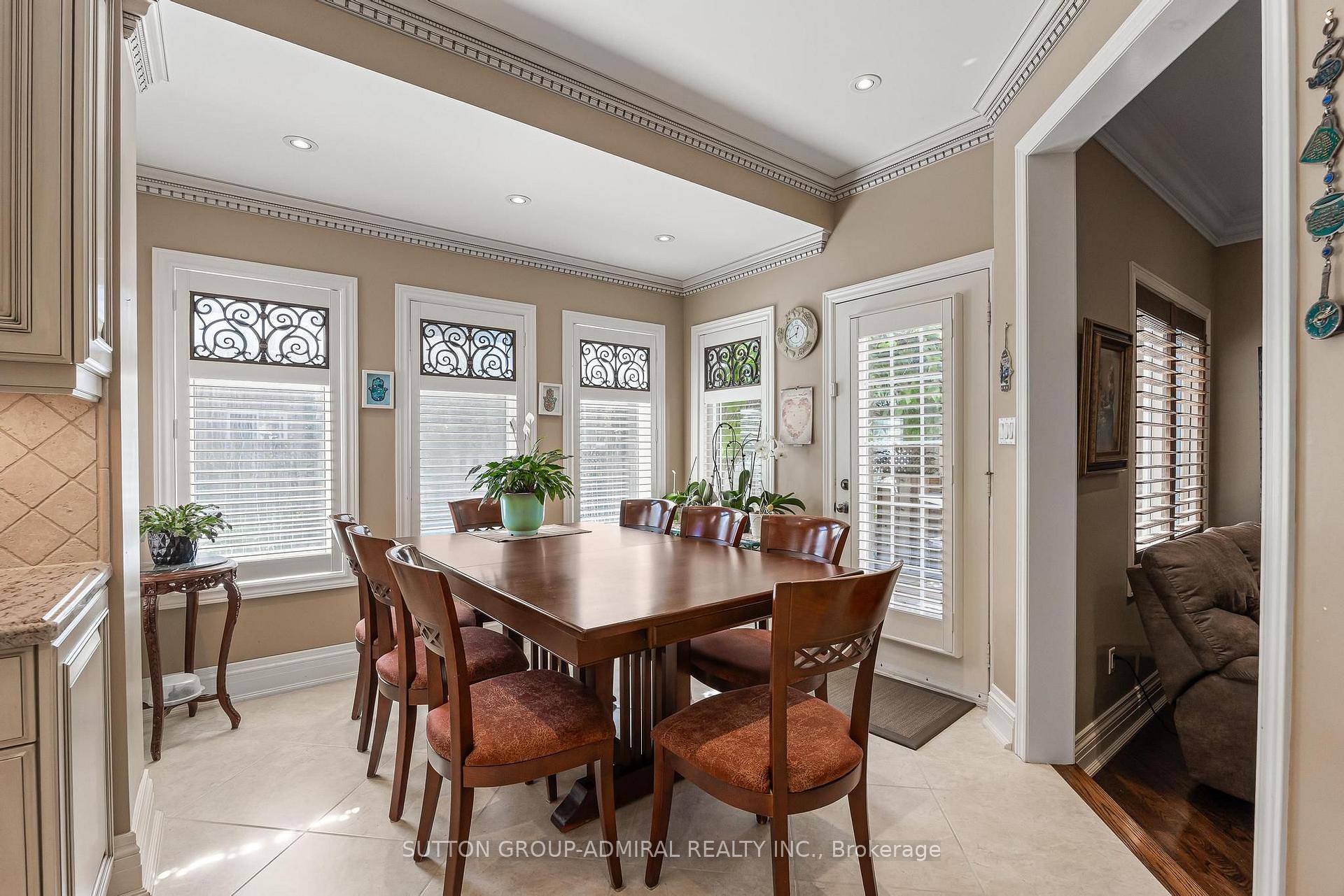 Photo 14 of 35 Strauss Road, Vaughan, Patterson — HOMEH