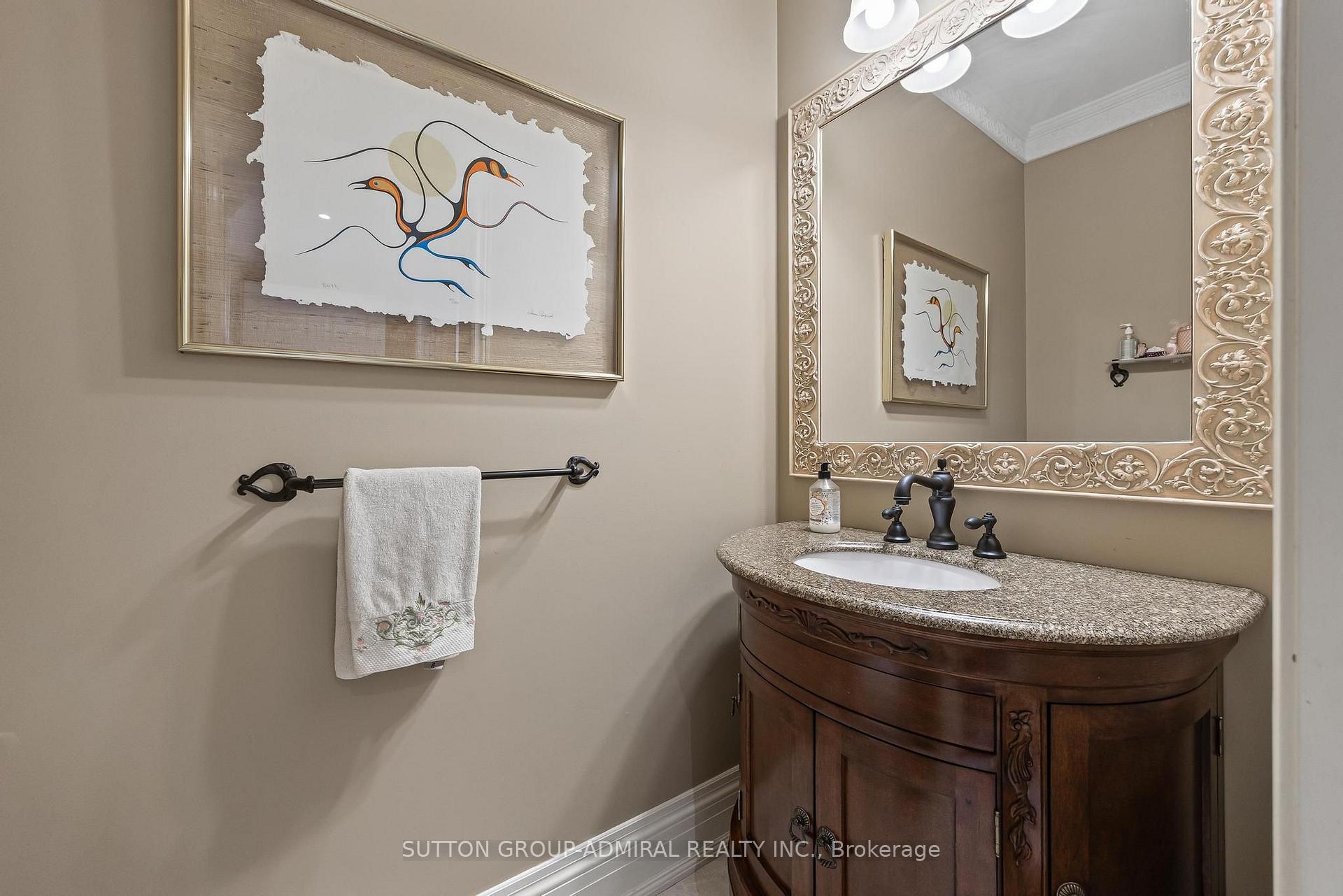Photo 17 of 35 Strauss Road, Vaughan, Patterson — HOMEH