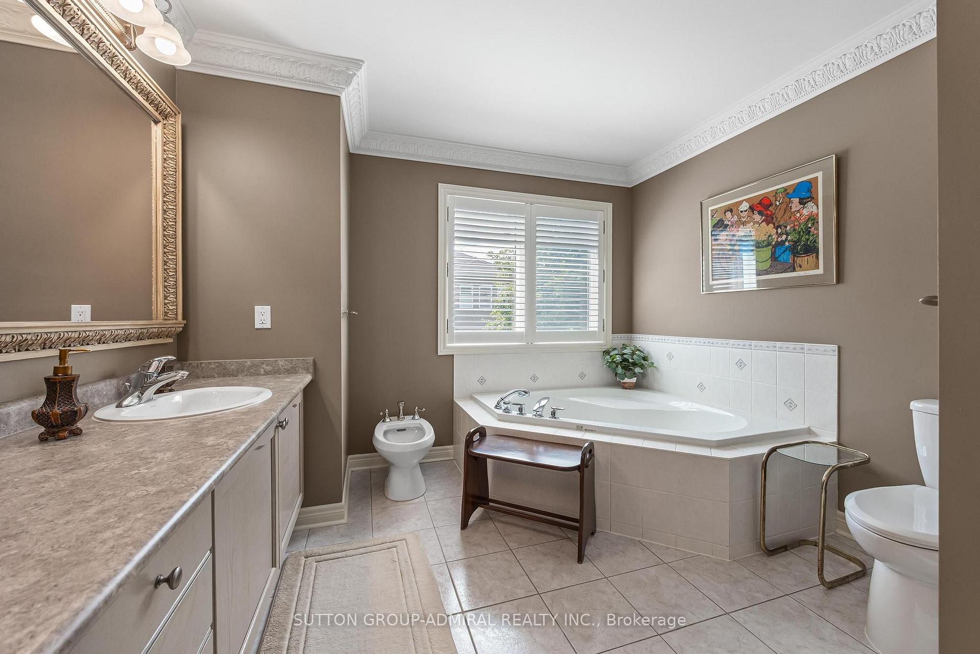 Photo 21 of 35 Strauss Road, Vaughan, Patterson — HOMEH