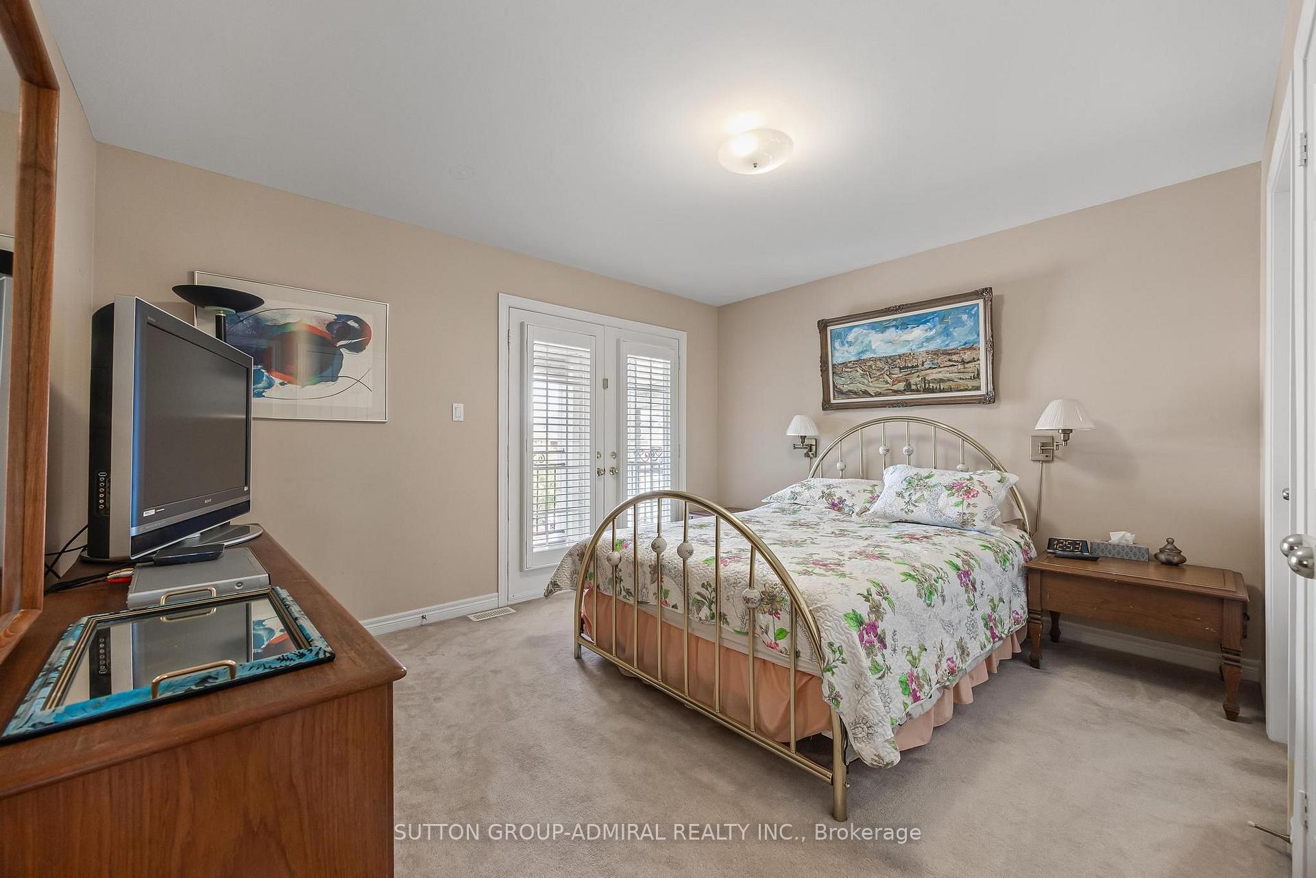 Photo 24 of 35 Strauss Road, Vaughan, Patterson — HOMEH