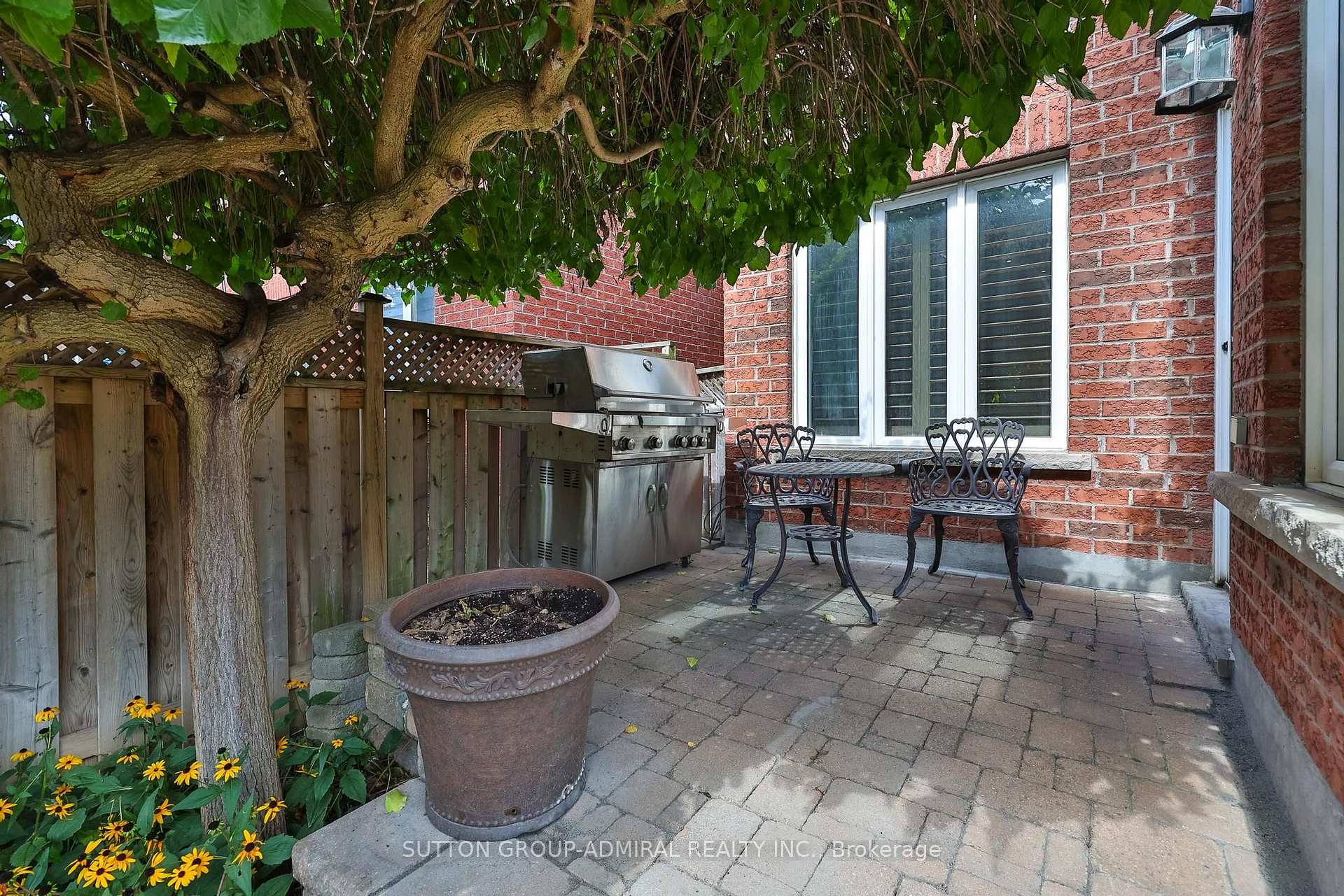 Photo 33 of 35 Strauss Road, Vaughan, Patterson — HOMEH