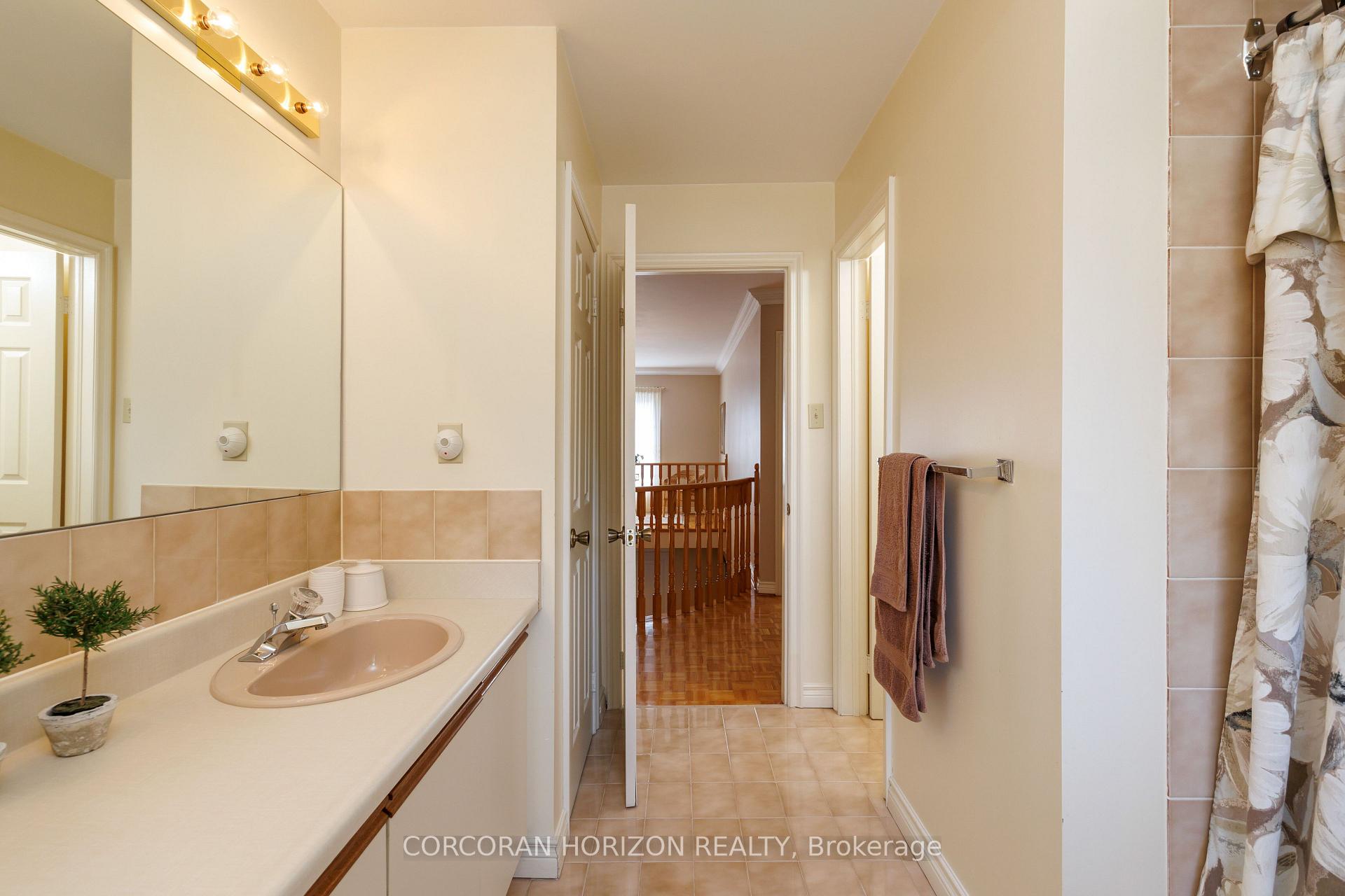 Photo 37 of 1807 Tattersall Way, Mississauga, Central Erin Mills — HOMEH