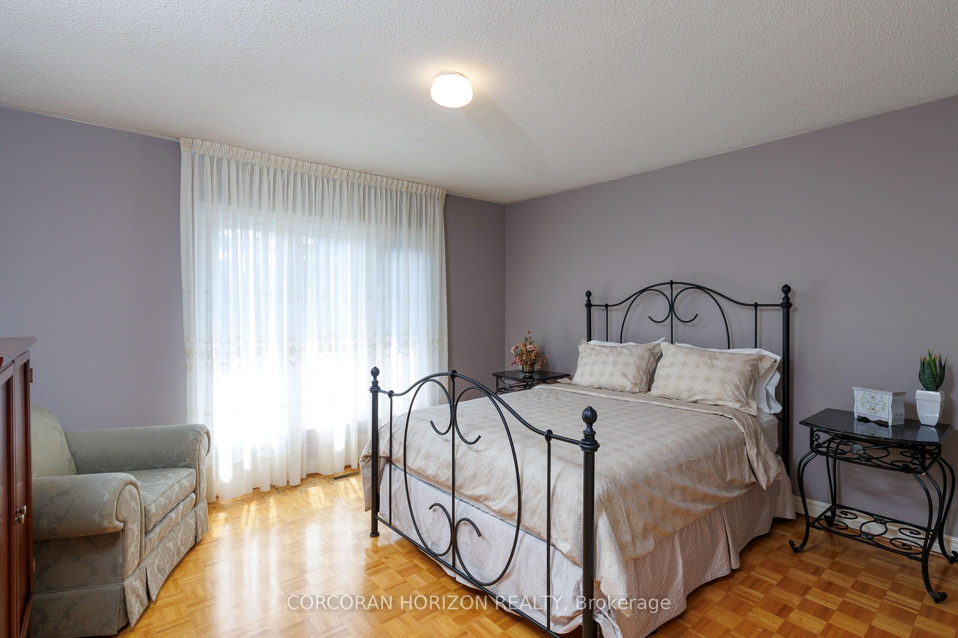 Photo 38 of 1807 Tattersall Way, Mississauga, Central Erin Mills — HOMEH