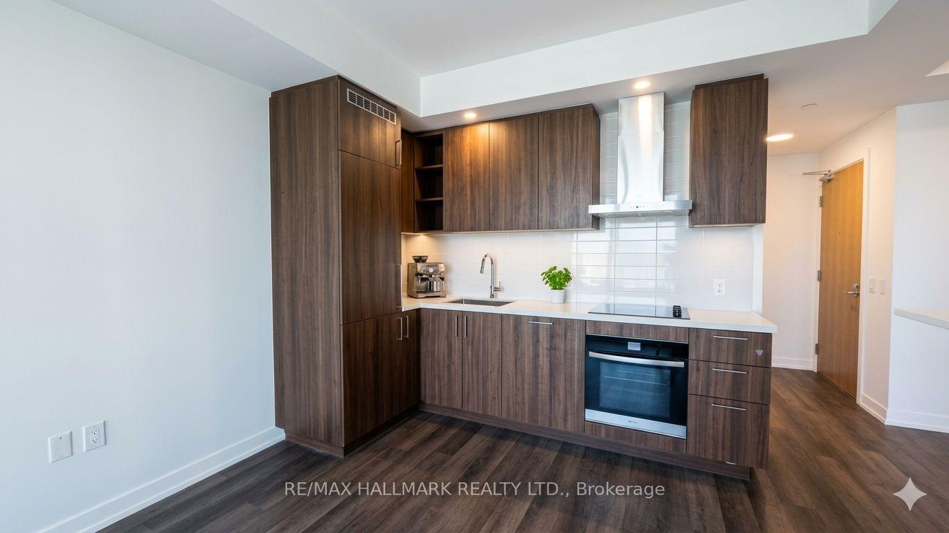 Photo 3 of Unit 1812, 5 Meadowdale Road, Vaughan, Vaughan Corporate Centre — HOMEH