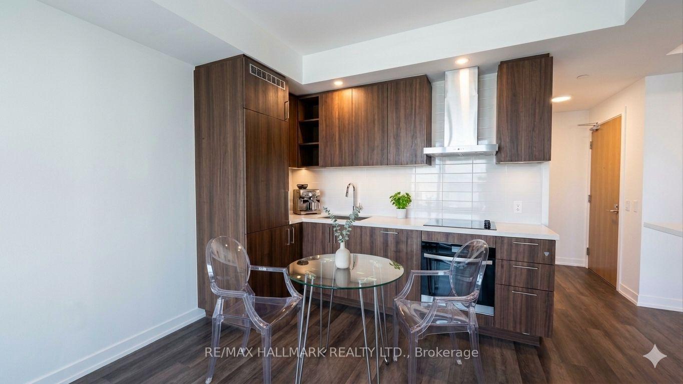 Photo 4 of Unit 1812, 5 Meadowdale Road, Vaughan, Vaughan Corporate Centre — HOMEH