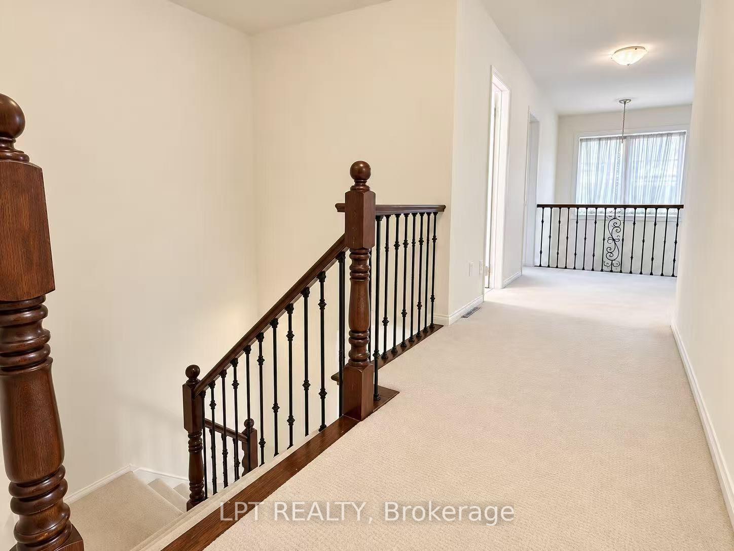 Photo 18 of 1 Saxony Drive, Markham, Berczy — HOMEH