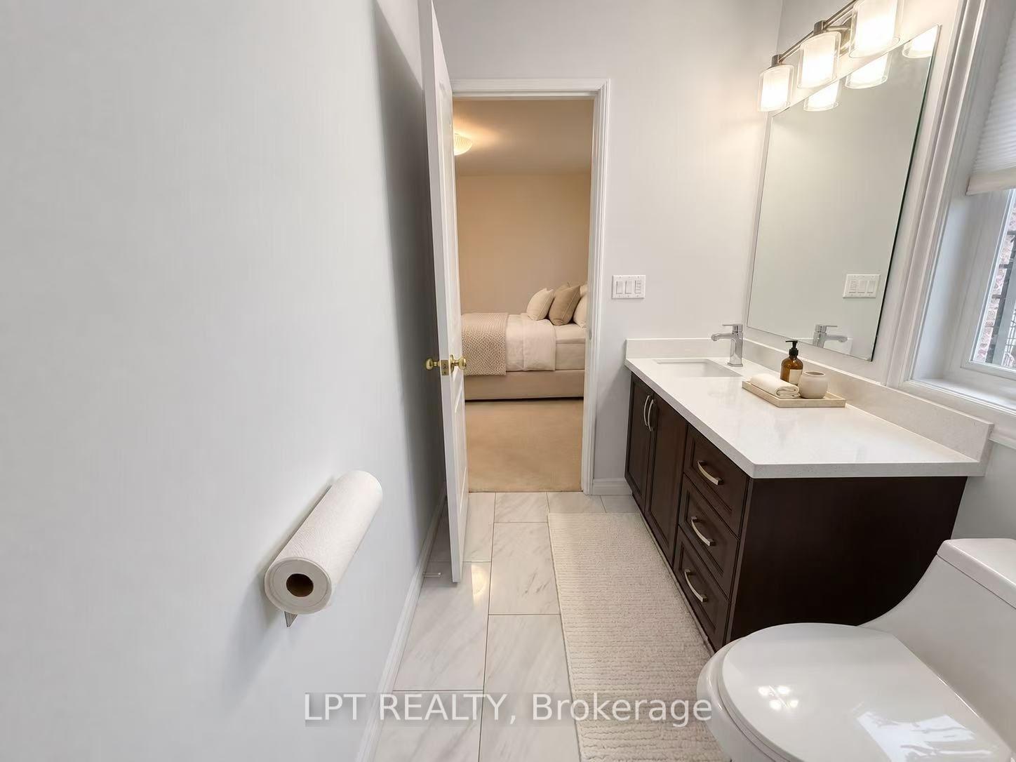 Photo 24 of 1 Saxony Drive, Markham, Berczy — HOMEH