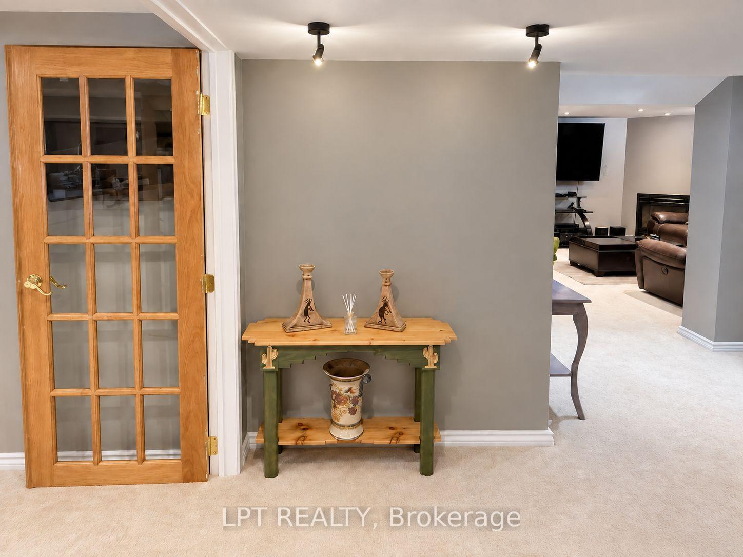Photo 29 of 1 Saxony Drive, Markham, Berczy — HOMEH